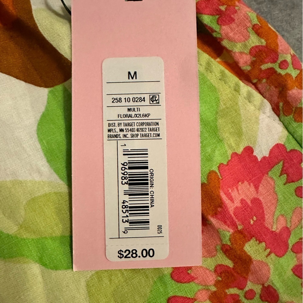 NWT Future Collective floral shorts size M - Picture 5 of 5